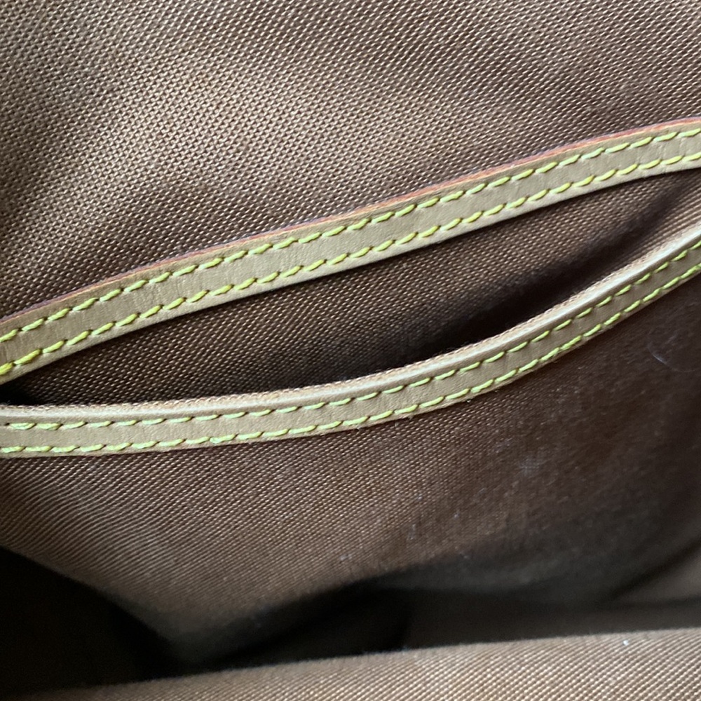 Vintage Louis Vuitton Monogram Montsouris MM - Picture 5 of 16